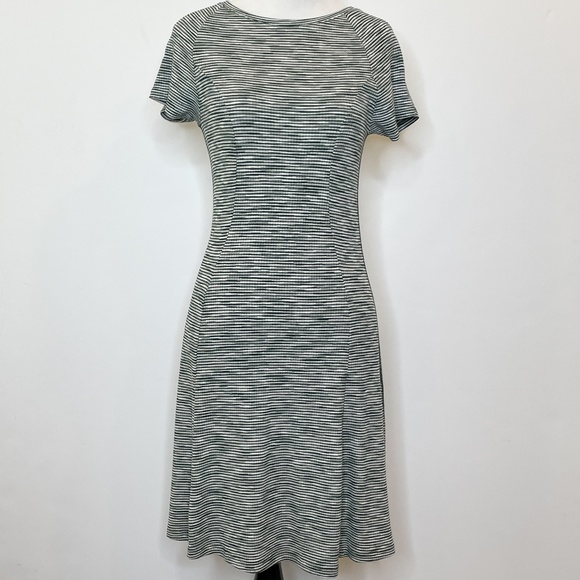 Topshop Green Striped Skater Stretch Dress - Picture 15 of 16